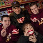 Comedian Jon Stewart visits 'The Wizarding World of Harry Potter'